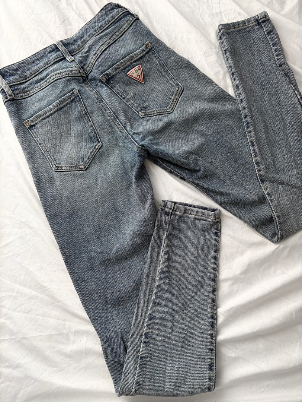 2/40$ Guess? Light Blue Denim Jeans